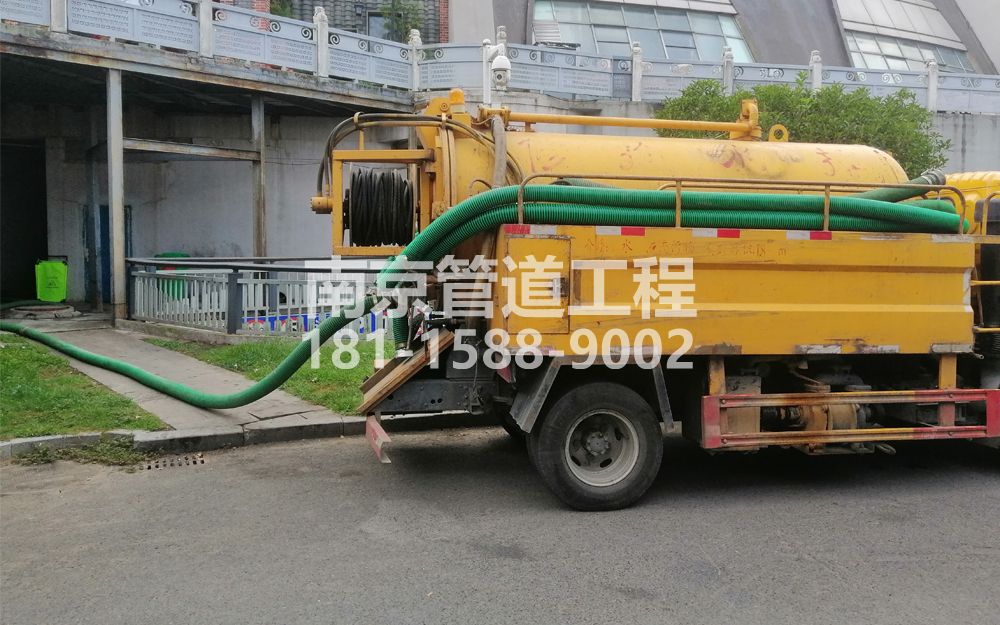 277苏州路商场隔油池吸污